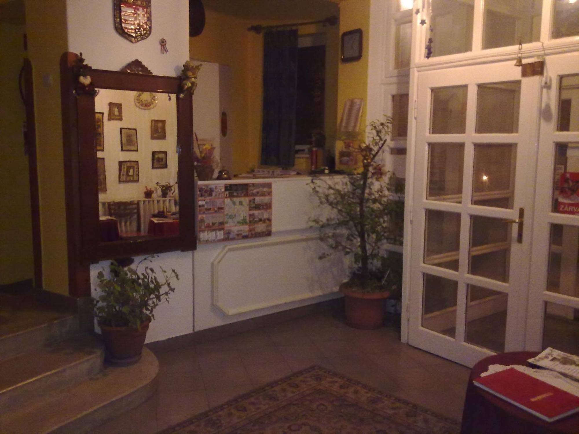 Alabastrom Panzio Es Etterem Bed & Breakfast Bogács Exterior foto
