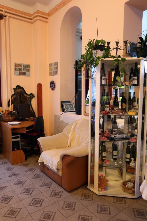 Alabastrom Panzio Es Etterem Bed & Breakfast Bogács Exterior foto