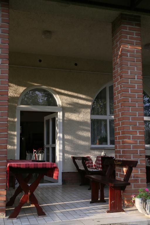 Alabastrom Panzio Es Etterem Bed & Breakfast Bogács Exterior foto
