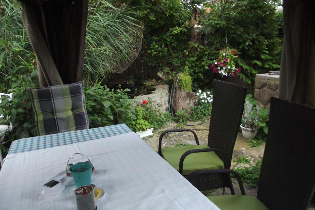 Alabastrom Panzio Es Etterem Bed & Breakfast Bogács Exterior foto
